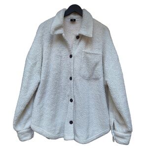 Pac Sun Unisex Faux Fur White Shacket I Size: M/L